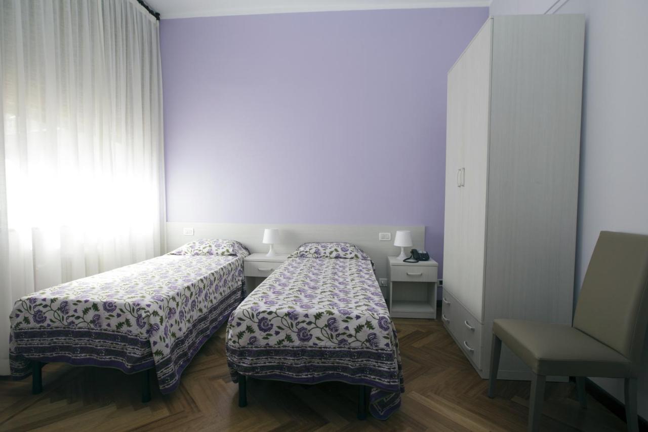Italy Inn Cenova Oda fotoğraf